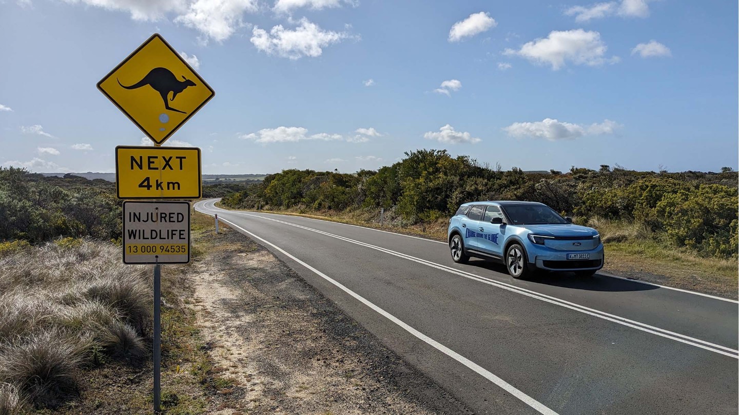 Lexie and the Ford Explorer driving along the Great Ocean Road