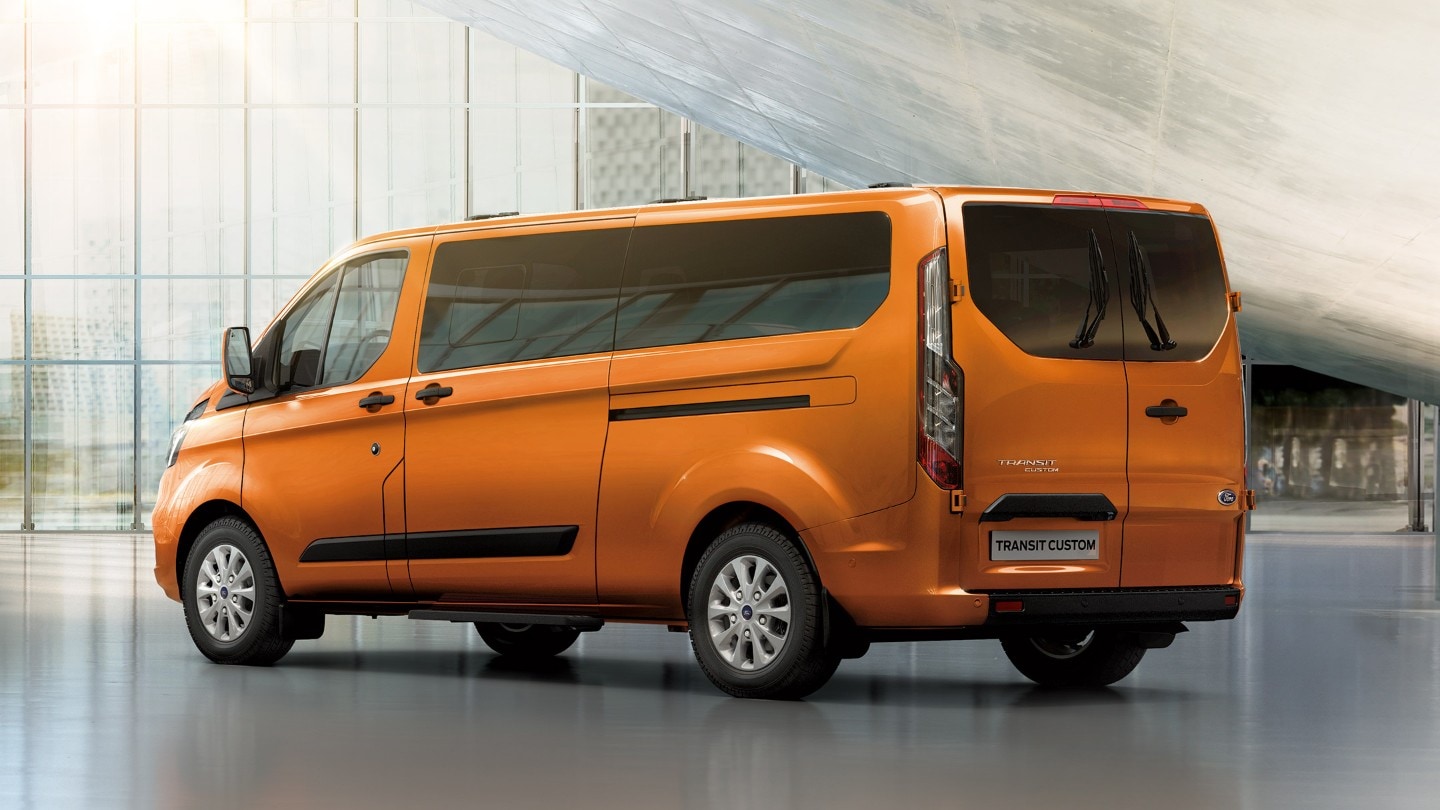 Ford transit custom kombi 9 seater 2025