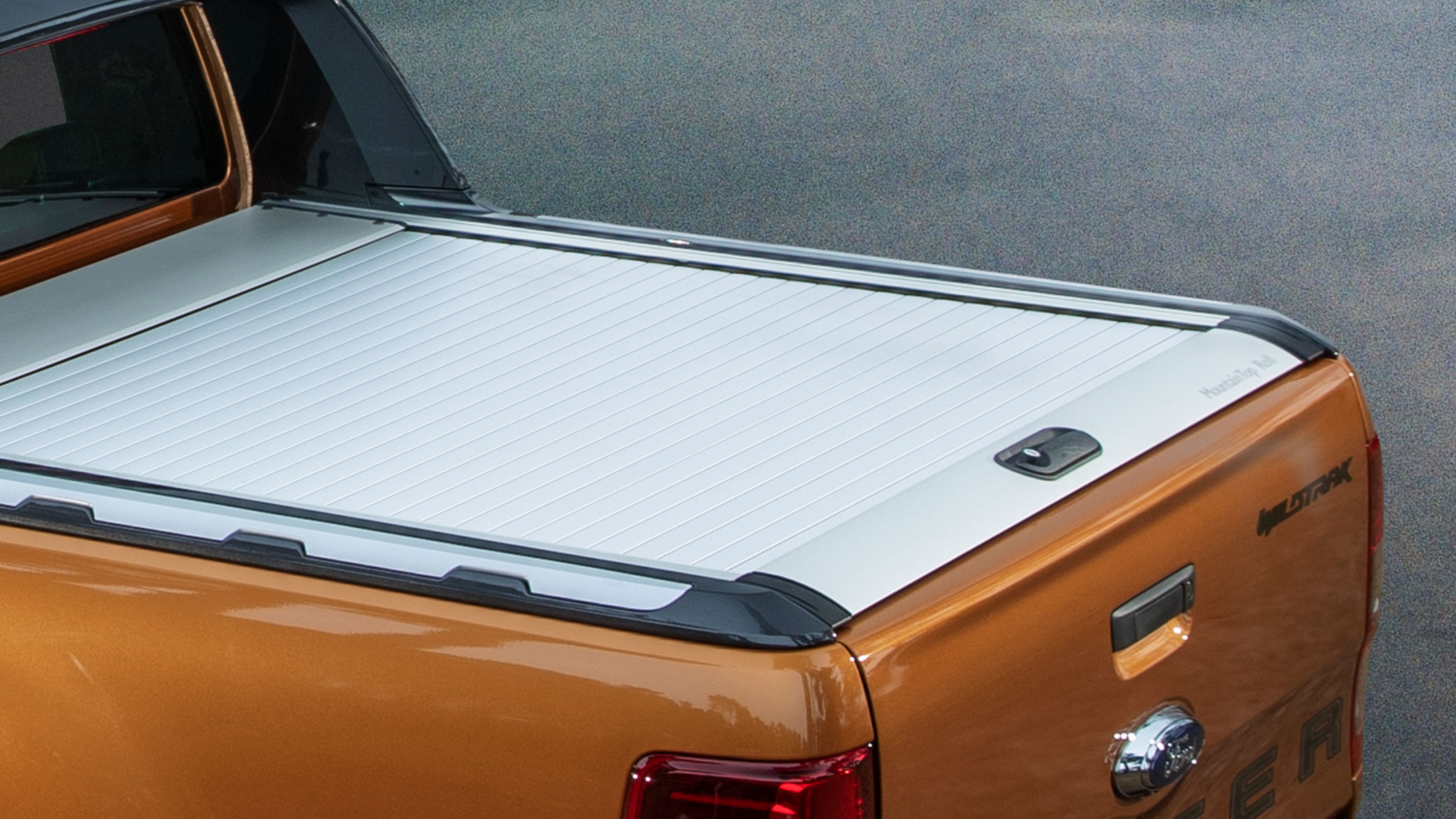 Ford Ranger rear bed with closed top Ford Ranger rear bed with closed top